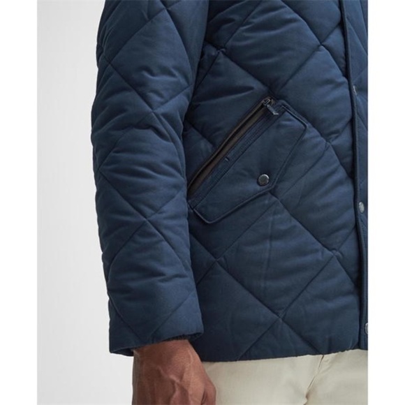 BARBOUR
WINTER CHELSEA QUILTED JACKET NWT - Picture 7 of 10